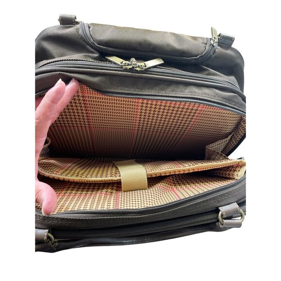 Ralph Lauren Chaps green Rolling Carry-On overnight Luggage Bag SKU 8697 - Picture 16 of 16